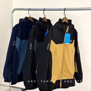 ARCTERYX three in one hooded color blocked assault suit