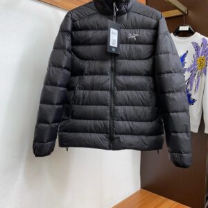 ARCTERYX Outdoor White Goose Down Short and Lightweight Down Jacket