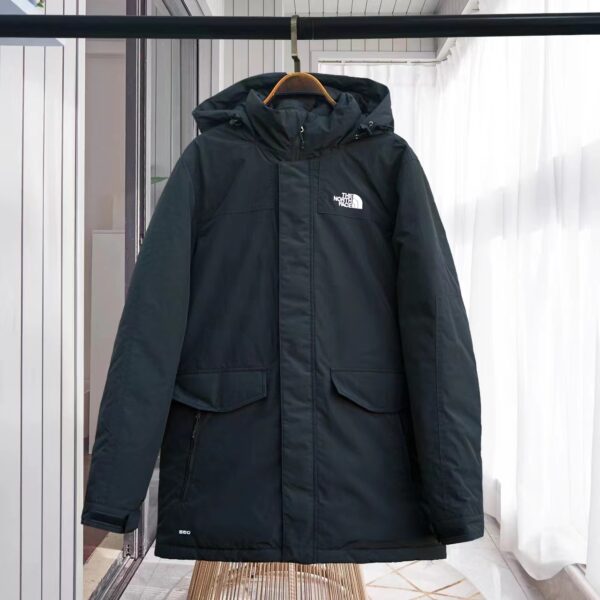 The North Face Black Warrior Half length Down Jacket