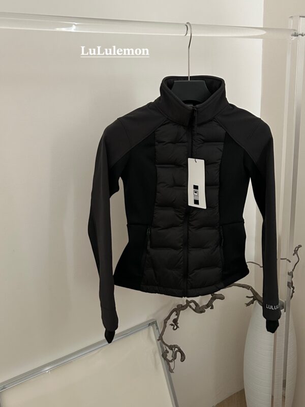 Lululemon lightweight slim fit women's down jacket