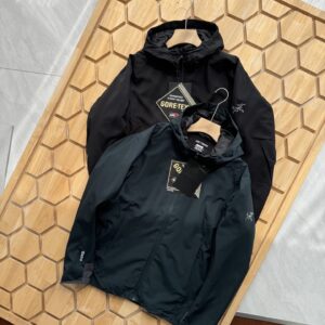 ARCTERYX hooded jacket