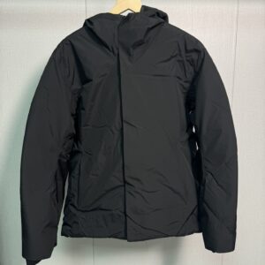 ARCTERYX windproof and warm hooded down jacket